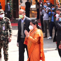 पशुपतिमा राष्ट्रपति भण्डारीले राखीन ८० किलो सुनको जलहरी